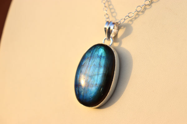 Stunning Blue Fire Labradorite gemstone pendant | Silver pendant | 22 inch chain included.