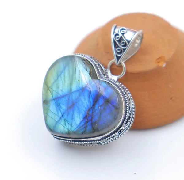 Vintage Heart Labradorite stone handmade pendant